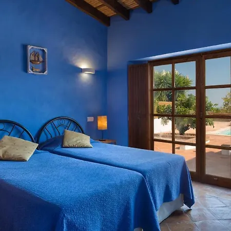 Holiday home Casinhas Wheelchair Friendly Boliqueime